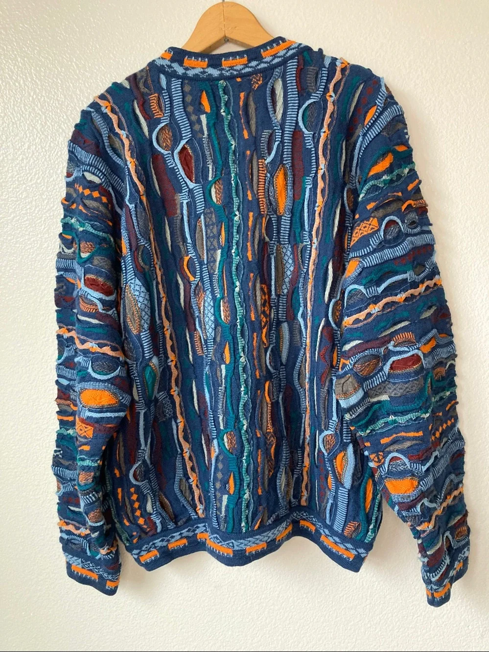Vintage Coogi Australia 100% Wool 3D texture knit sweater 80s 90s sz M